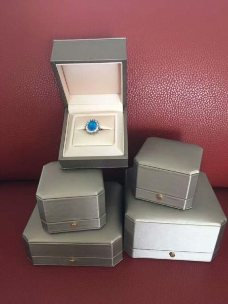 Buy cheap Personalised Bracelet Jewelry Plastic Box / Diamond Leather Jewelry Case from wholesalers