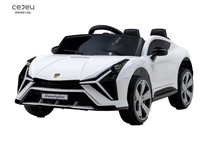 2.4G RC Kids Electric Ride On Car With Antiskid Tire MP3 Player