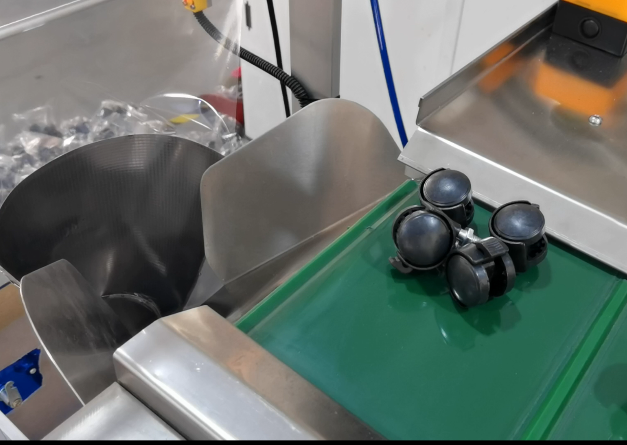 Semi-automatic Screws Hardware Small Bag Sealing Packing Filling Packaging Machine