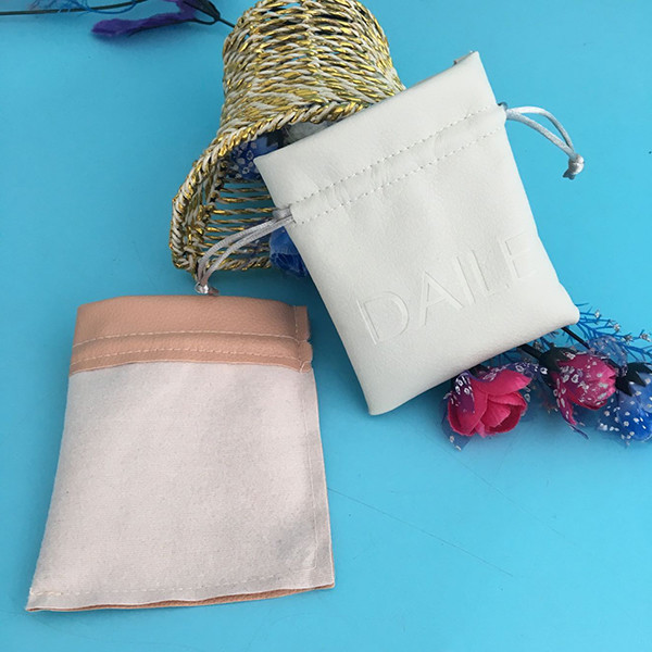 Faux Pu / Leather Soft Jewelry Pouch , Embossed Logo Jewelry Storage Bags