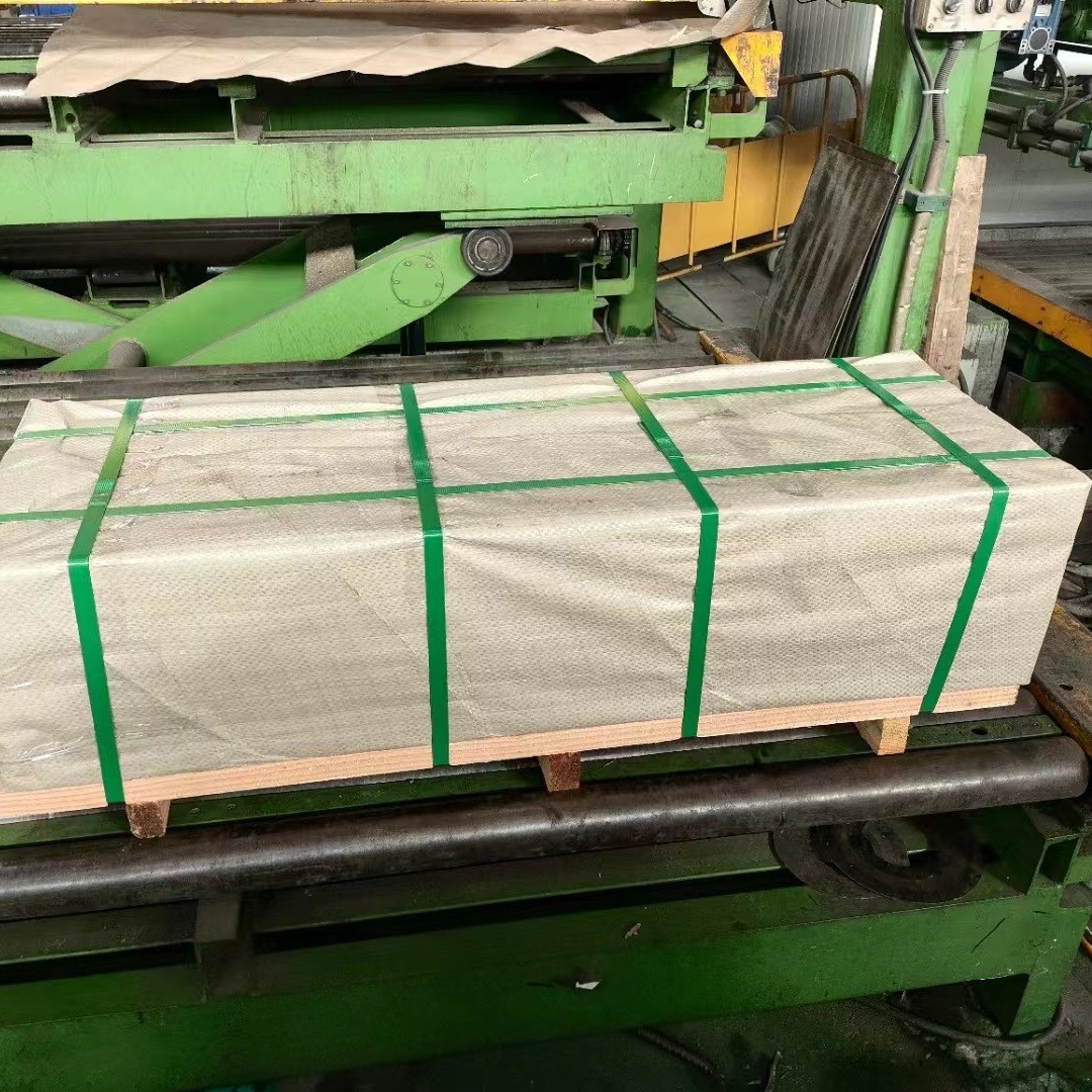 ASTM A240 / ASTM A666 Grade 441 Stainless Steel Sheets & Strips 0.4 - 3.0mm Mile Edge SS Sheets