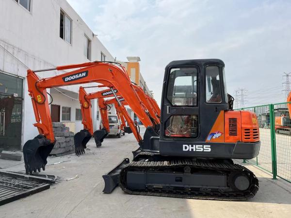 Buy cheap Small Doosan DH55 Used Hydraulic Excavator Mini Digger Earthmoving With Blade from wholesalers