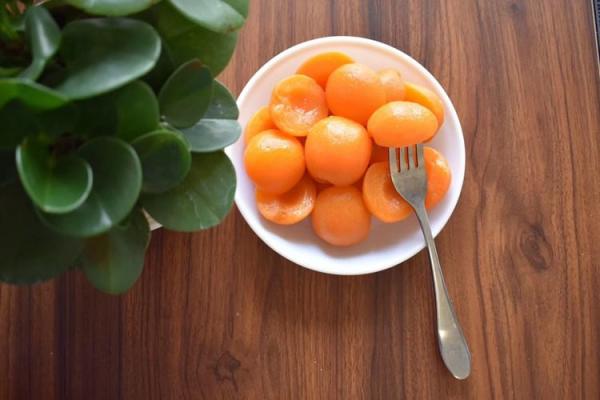 Buy cheap Crop Canned Fruit Canned Apricots Halves In Light Syrup Organic Canned Fruit Canned Food from wholesalers