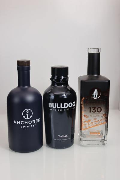 Quality 750ml Bourbon Whiskey Bottle/Round Embossed bottle/Corked Spirit Bottles/Fancy Glass Liquor for sale