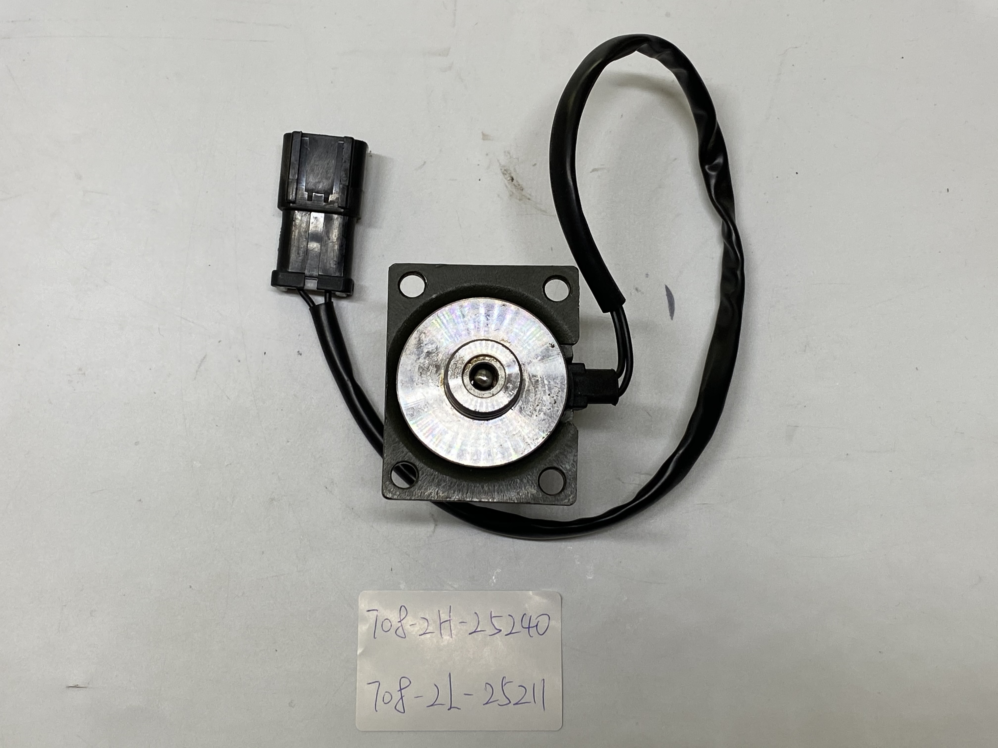 Main Pump Solenoid Valve 708-2H-25240 708-2L-25211 for Excavator PC200-5 PC200-6