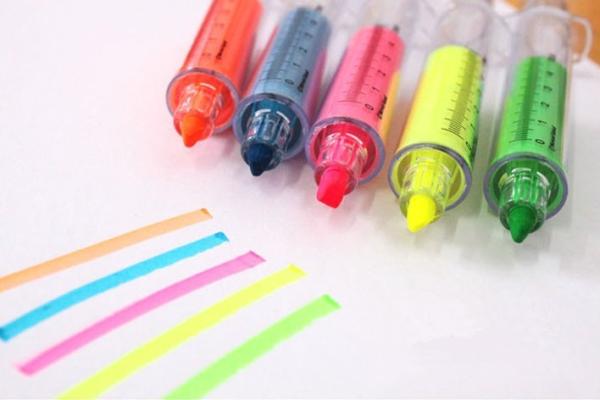 2014 Hot! Novelty plsastic ball,simulation syringe mark pen ,nice gift for