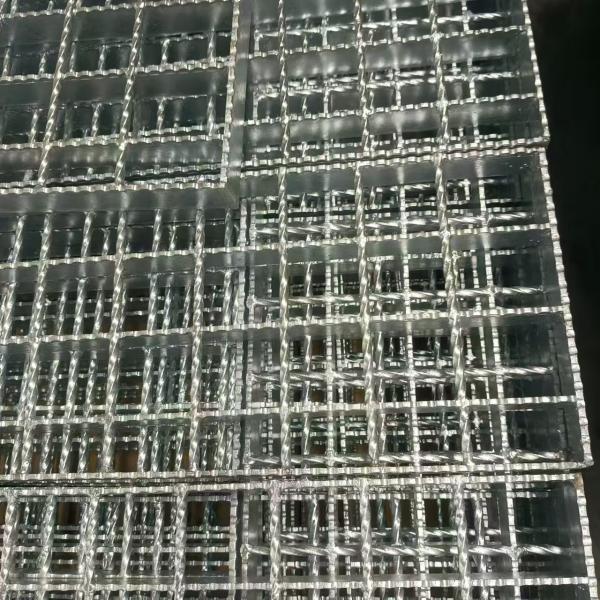 Buy cheap Recycled Steel Gratings: Eco-Friendly and Sustainable Option from wholesalers