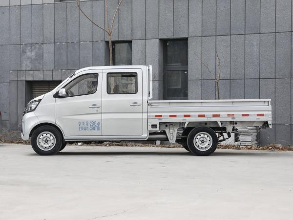 Buy cheap Changan Xingka 2024 1.5LGDI Double-row Long Box Truck Luxury Model from wholesalers