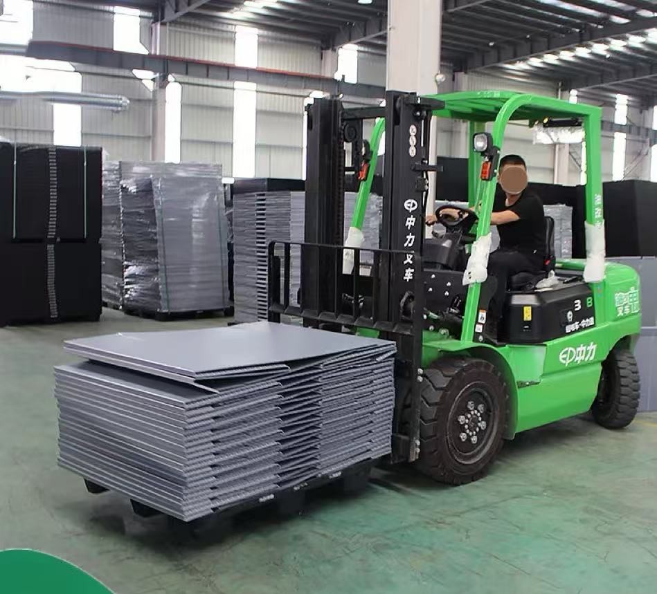 300kg Capacity Plastic Pallet Box PP Honeycomb Sheet Corrugated Panel