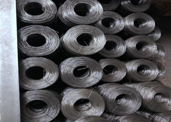 Buy cheap Anti Rust Double Loop 24" 17GA round Rebar Tie Wire from wholesalers