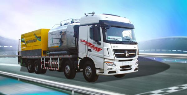 BEIBEN 8.5m3 Asphalt Tank Road Maintenance Equipment 12m3 Hopper Capacity /