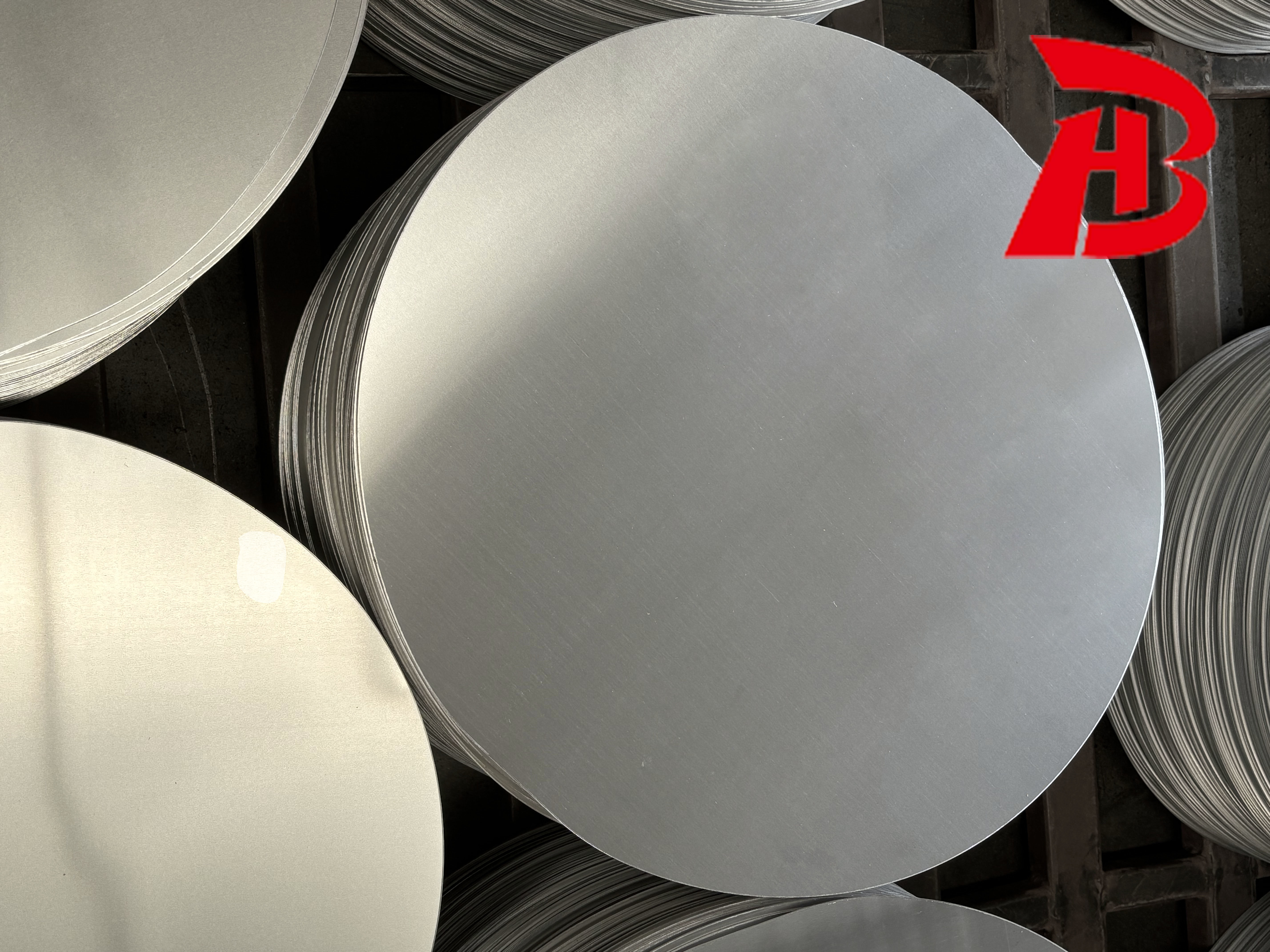 Mill Finish 0.3-6.0mm Aluminum Circle Plate For Cookware Lighting Reflector Decoration