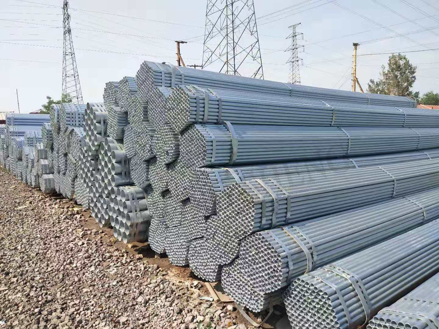 2.5-4.5mm Round Galvanized Steel GI Pipe Hot Dipped Zinc Coated and Invoiced by Actual Weight for Industry