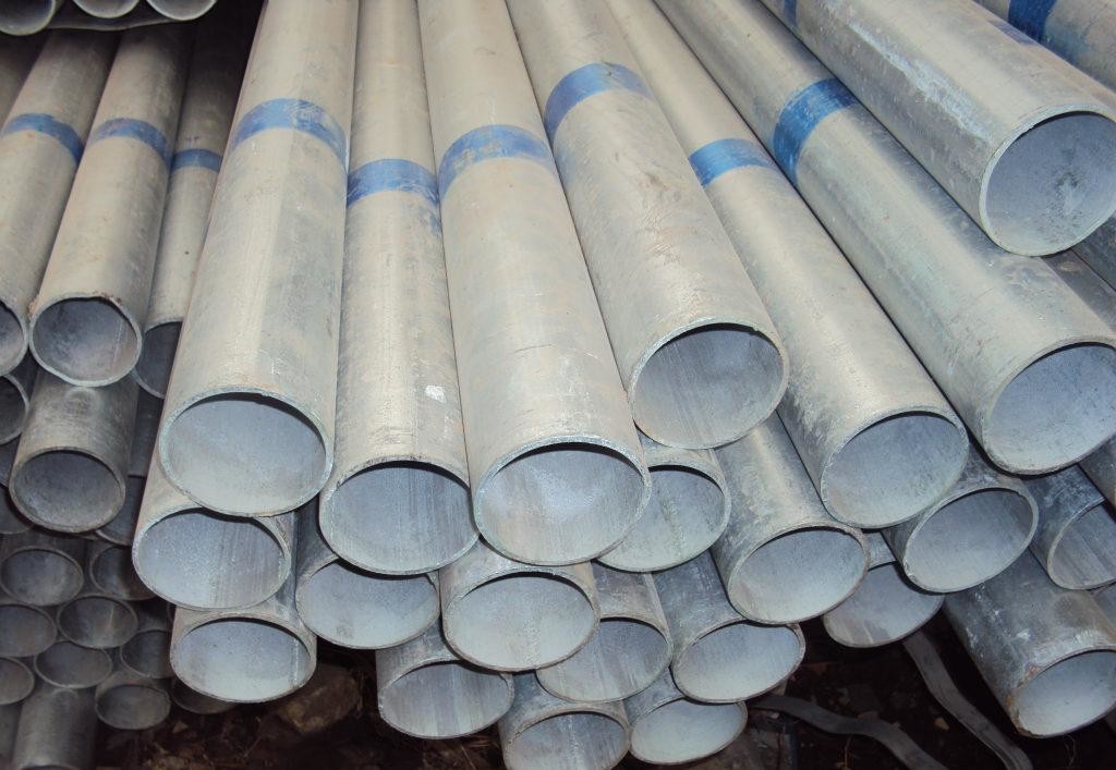 DIN STD 1.25 Inch Hot Dipped Galvanized Steel Pipe MTC ERW Round Tube 15mm Dia