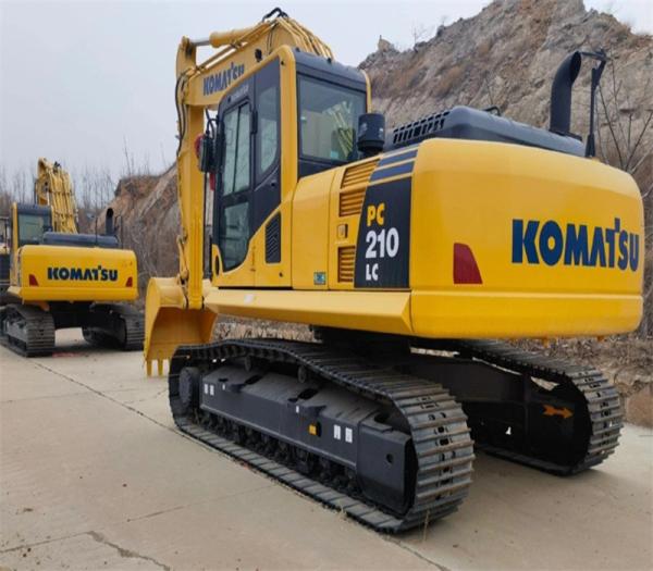 Buy cheap 20630KG Good condition Second-hand Komatsu PC210LC excavator with 5700mm Boom length from wholesalers