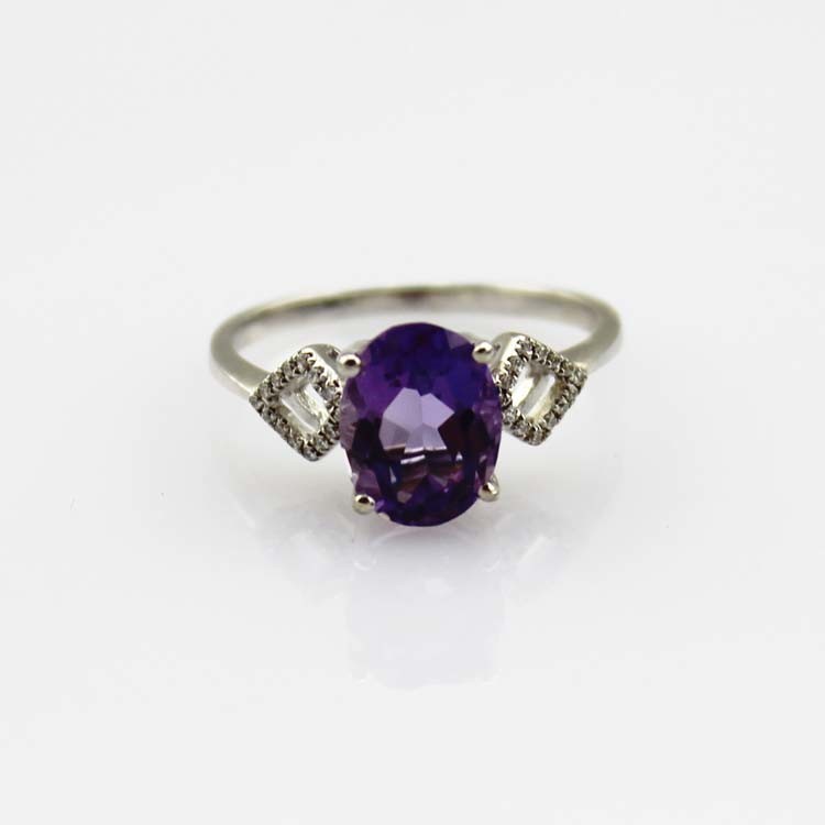 Fashion 925 Silver 7mmx9mm Oval Garnet Ring with Cubic Zirconia(R257)