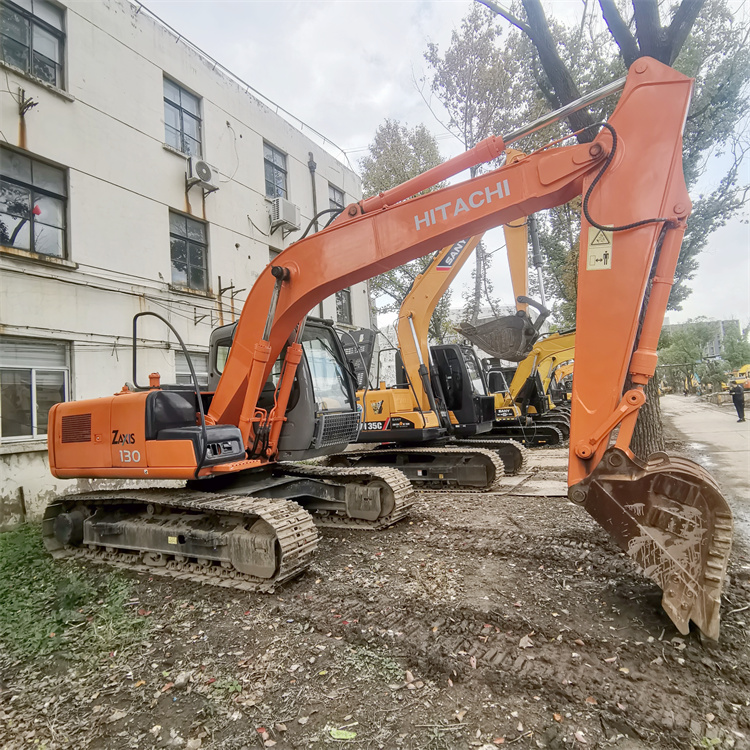 Japan Original Used Hitachi ZX130-6 Excavator with Hydraulic Pump in Good Condition