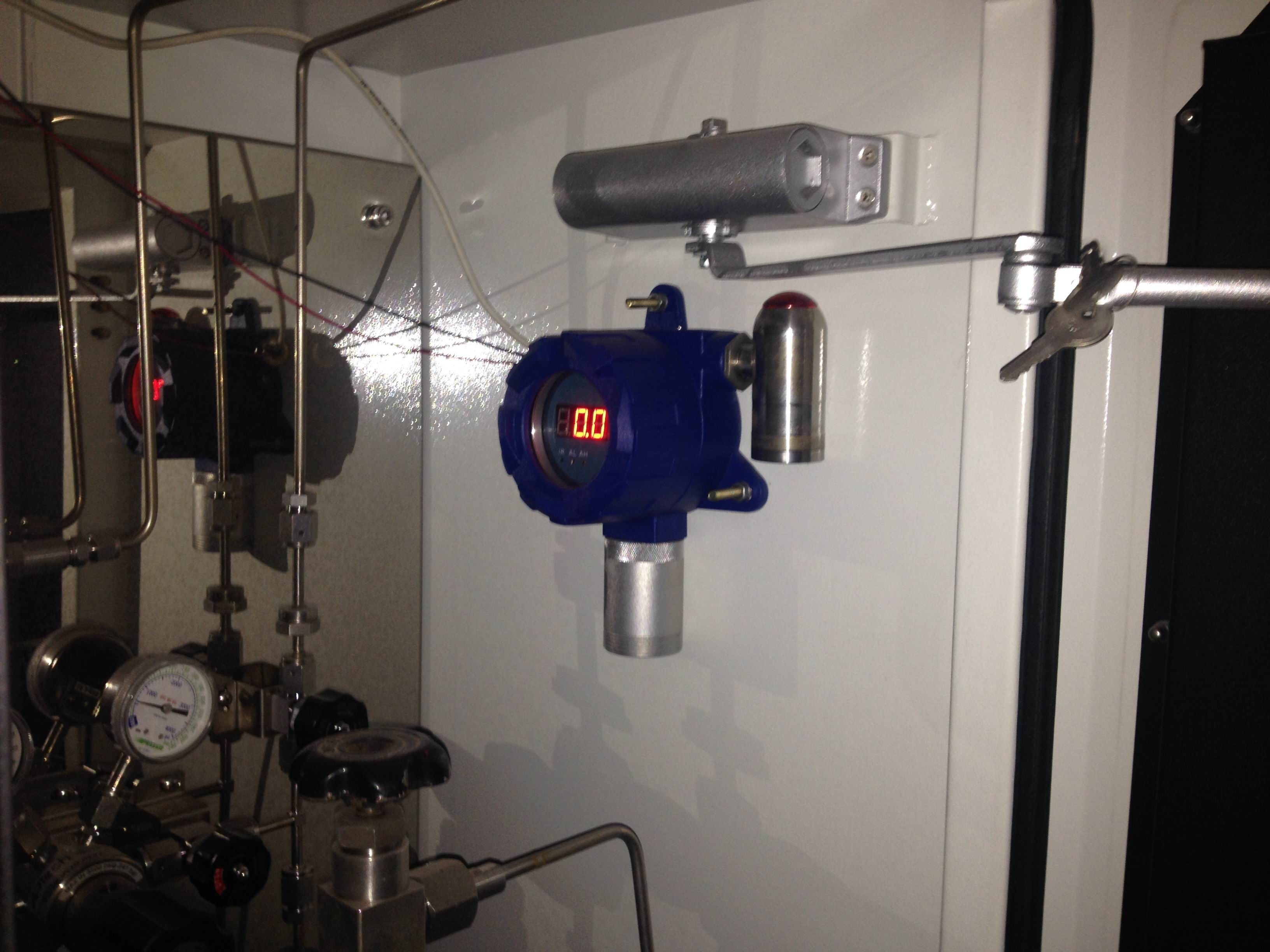 Safegas Fixed CO EX O2 H2S H2 NO NO2 SO2 NH3 CL2 O3 HCL PH3 HCN CO2 Single Gas Detector