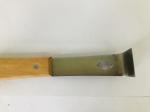 Multifunctional Bee Hive Equipment Stainless Steel Hive Tool With Wooden Handle