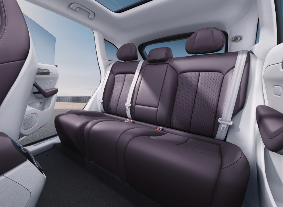 Leapao C11 Electric EV Car 5 Seats Ev Sedan Auto Transmission 4x2