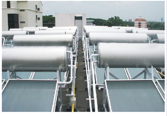 residential solar hot water heater with thermosyphon pressurized water tank