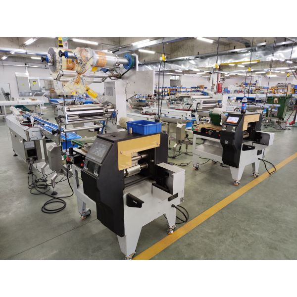 25-100 Bags/Min Automatic Food Packaging Machine Pillow Frozen Food Packing Machine