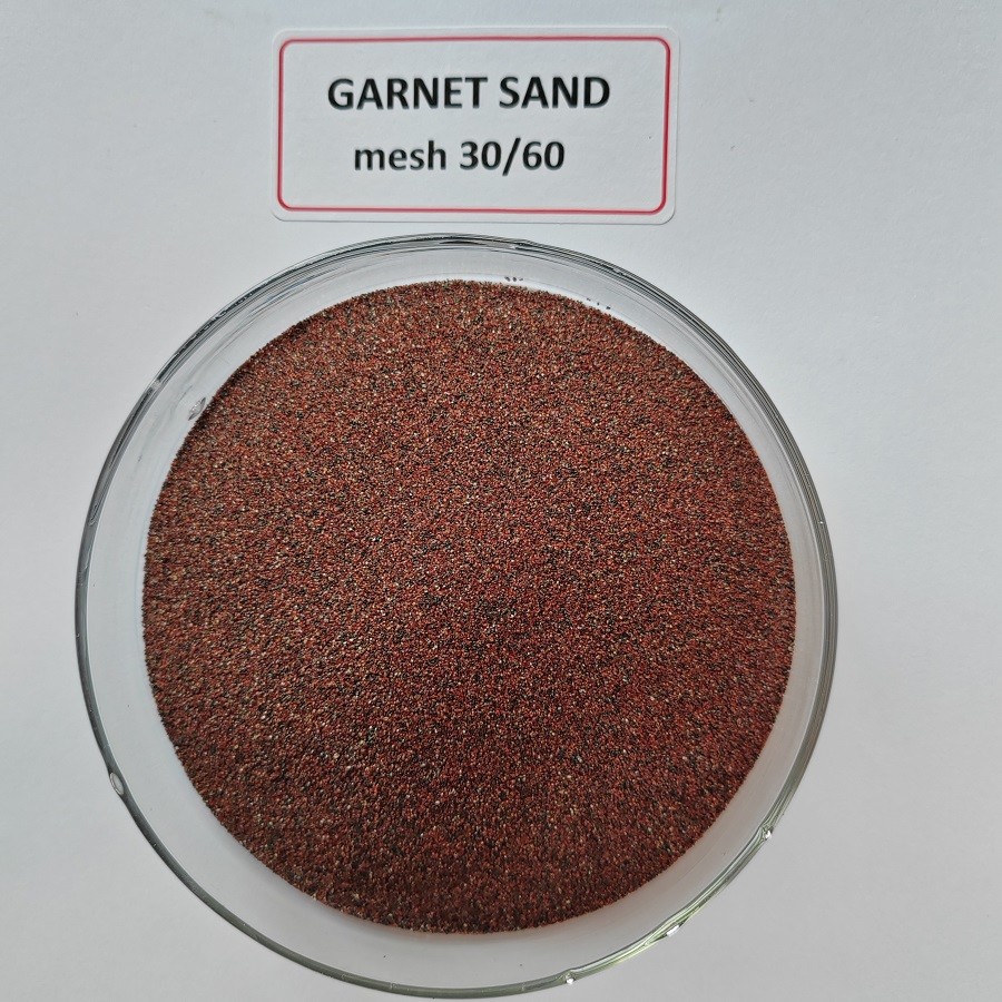 Garnet Sand mesh 30/60 Abrasive for Sandblasting: Natural Abrasive medium, Mohs 7.0-7.5, Sa2.5-3