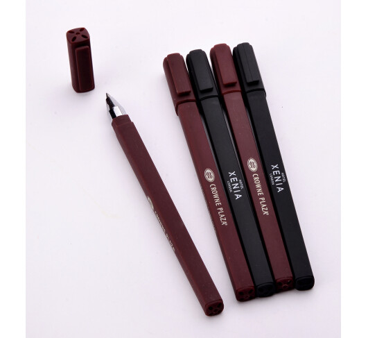 plastic black color click ballpoint pen,push style retractable gift logo ballpoint pen