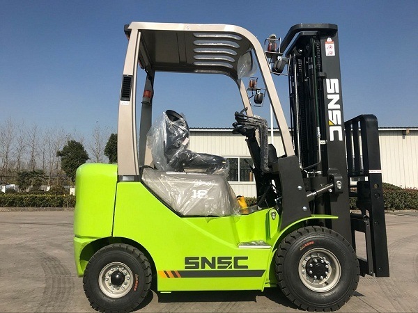 Chariot Elevateur Gaz 1.8t Propane Forklift
