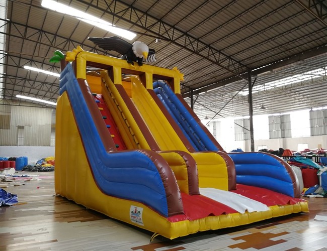 Commercial water slide inflatable fun castle infatable slide for amusement park
