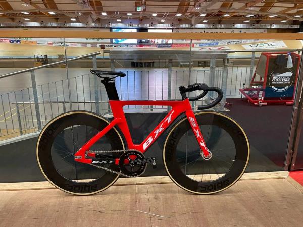 Buy cheap 10kgs Carbon Fiber Track Bike 700C EPS Technology Fixed Gear Cycle from wholesalers
