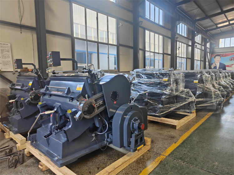 Automatic Corrugated Board Die Cutting And Creasing Machine for Carton Box Production