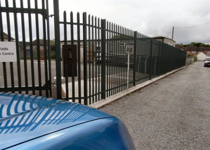 Pvc Coated Green Steel Palisade Fencing Europe 2.4mm Pale For Railway