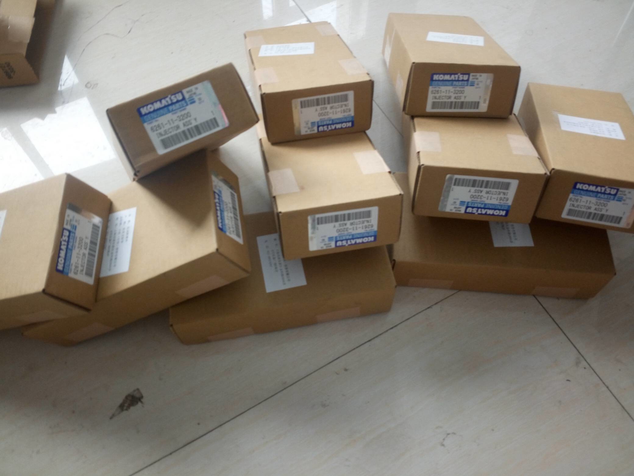 part No. :6261-11-3200 Injector Assembly ues for komatsu pc800-8 ,D155-6 ,HD325-7