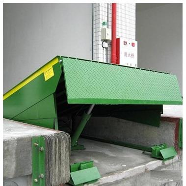 Buy cheap Portable 1200mm Hydraulic Dock Levelers 8000kg Loading Dock Ramps from wholesalers