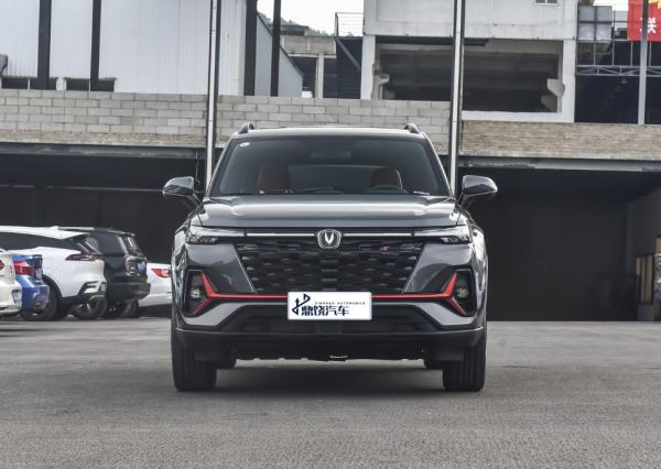 Quality 2024 ODM Good Condition Sport Automatic 5 Seaters 1.4T Fuel Changan CS 35 Plus SUV Car for sale