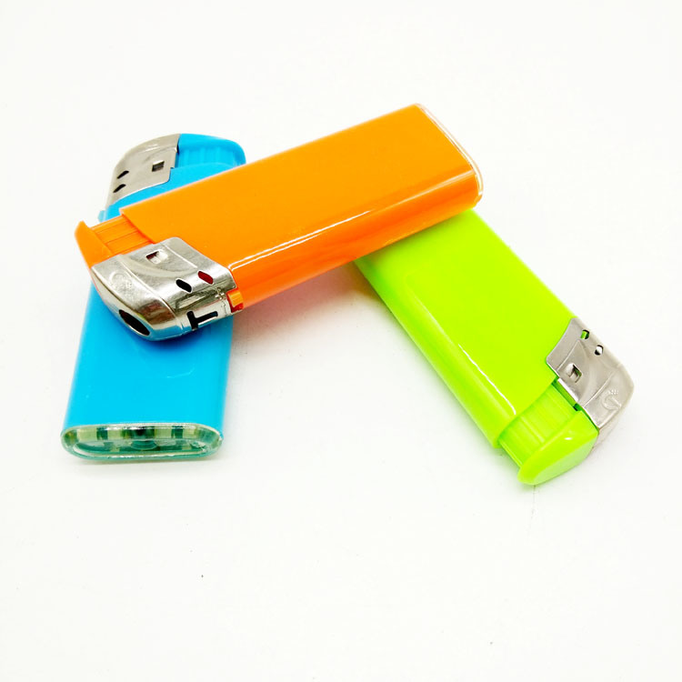 Mini Dy-068 High Quality Hot Sale Colorful Euro Standard Cr Plastic Electric Lighter
