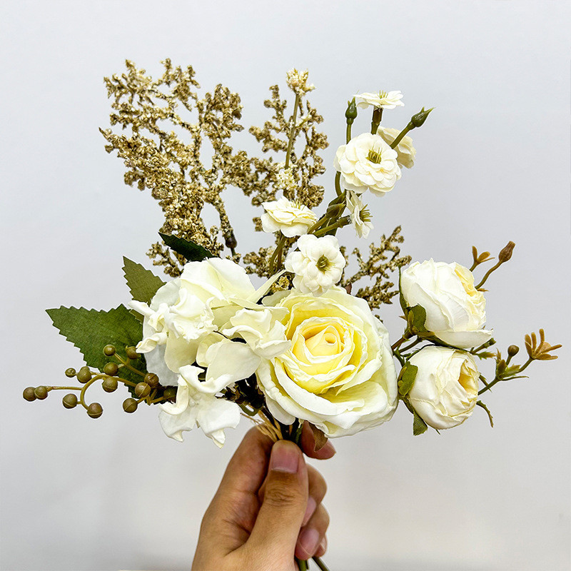 French style grilled multi headed rose simulation flower table flower arrangement, hand-held flower, fake flower bouquet decoration