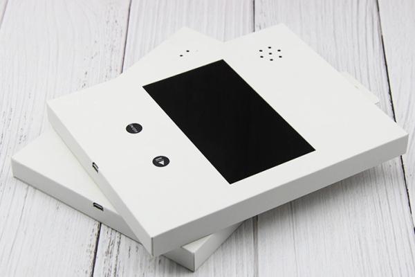Buy cheap 7 inch LCD video shelf talker,video shelf tag screen display from wholesalers