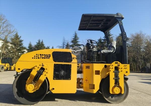 Buy cheap 6 Ton Tire Combined Vibratory Road Roller LTC206P Hydraulic Drive 36.8kw from wholesalers