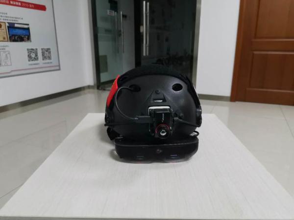Stable Performance Ai Powered Smart Helmets Accuracy ± 0.3 ℃ For Public Places