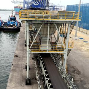 China mobile portable Hopper for port discharging bulk materials on sale