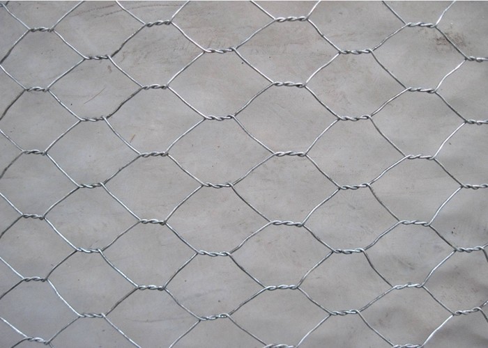 Hot Dipped Galvanized Hexagonal Wire Mesh 10-200m Galvanised Hexagonal Wire Netting