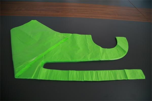 Buy cheap Disposable PE Apron Flat Packed 27x42" 27"X46" 27x48" 30"X58" 27"X58" Size from wholesalers