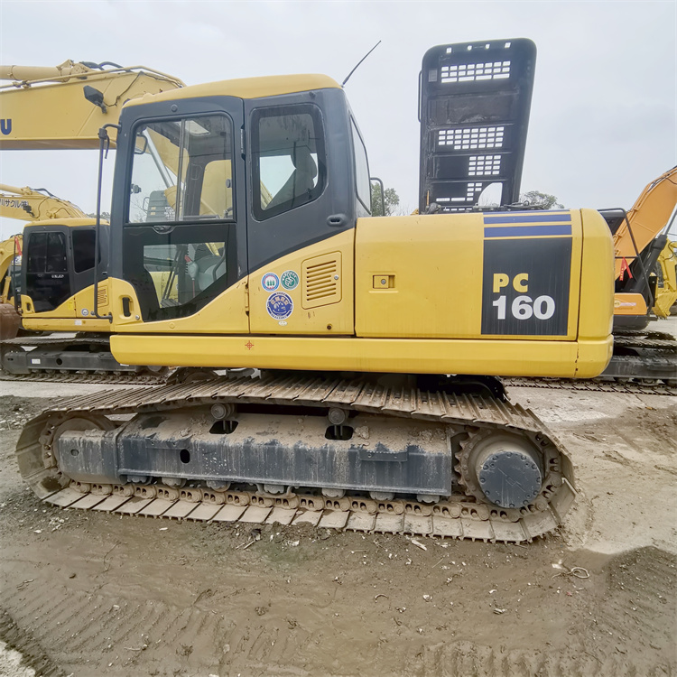 Japan Original Color 16 Ton Komatsu PC160-7 Used Excavator with 16500 KG Operating Weight