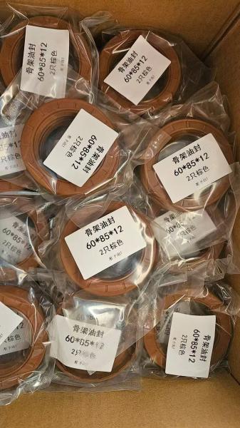 60*85*12 TC Oil Seal In NBR FKM Rubber Perfect For Sealing