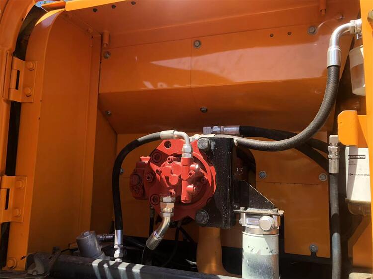 Machine Weight 22000 KG Secondhand Hyundai 225 Crawler Excavator 21ton VS 22ton 20ton