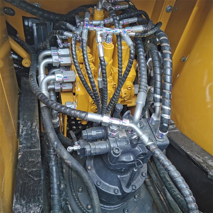 Sell Sany SY 135 Excavator with 13000 KG Machine Weight and 0.53 m3 Bucket Capacity
