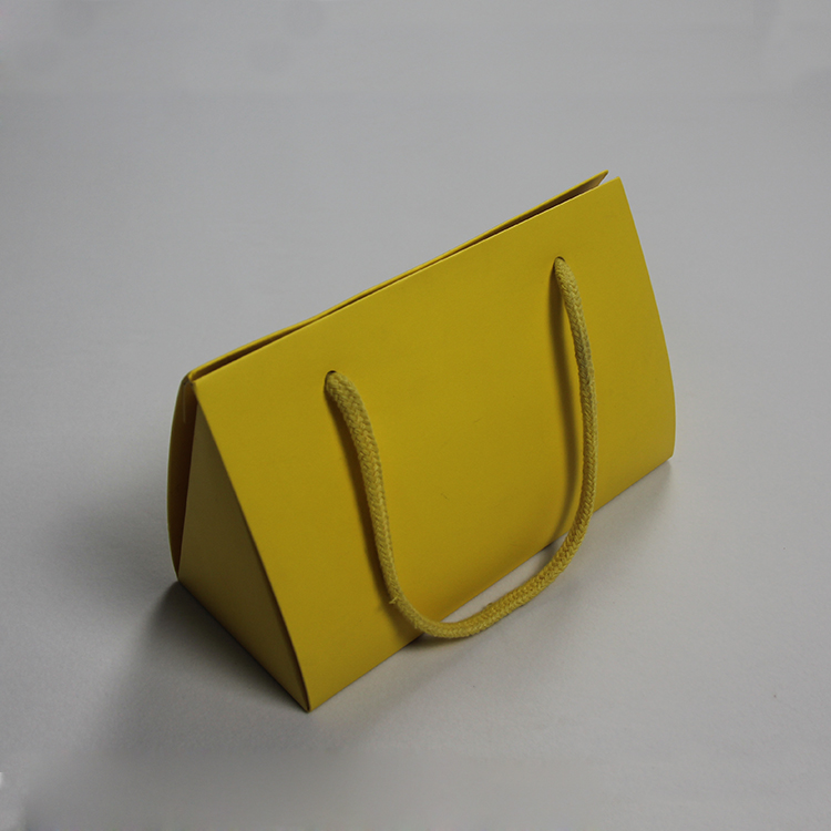 Wholesale custom print your own logo paper shopping bags with handle