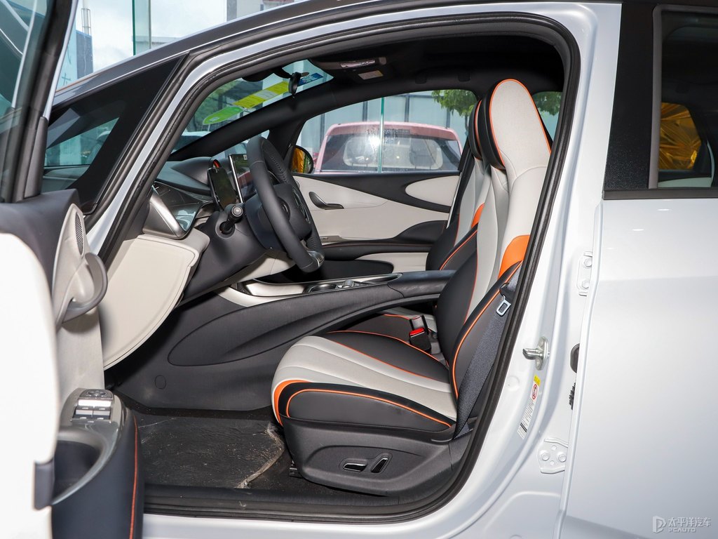 Mini Car Made in China Electric Cars 301 KM 401 KM BYD Dolphen For Sale